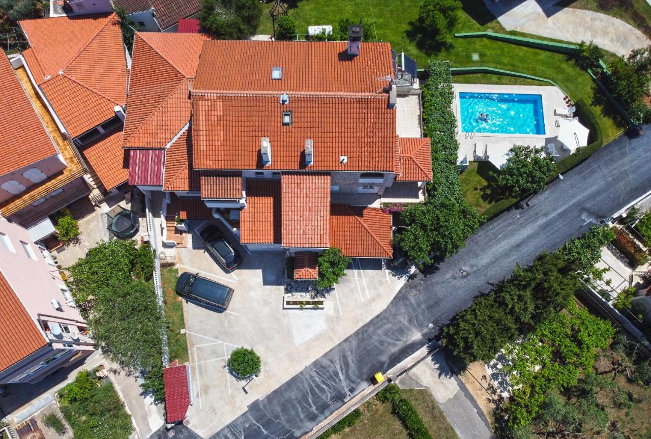 מדולין Apartments Biskupije 810 מראה חיצוני תמונה
