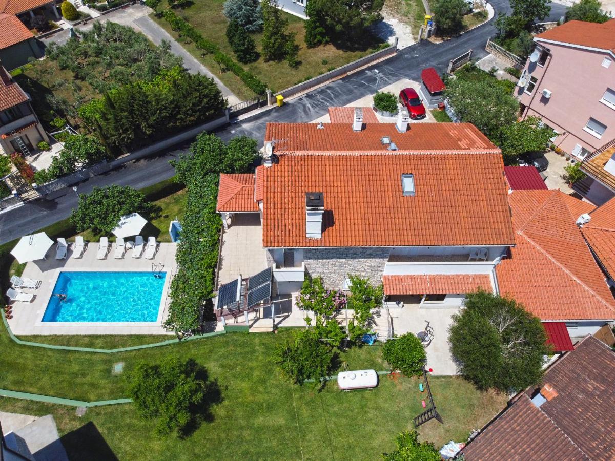מדולין Apartments Biskupije 810 מראה חיצוני תמונה