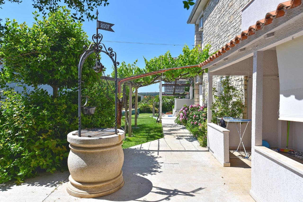 מדולין Apartments Biskupije 810 מראה חיצוני תמונה