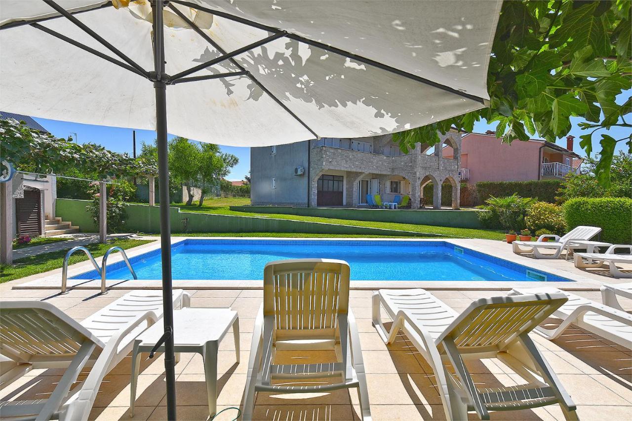 מדולין Apartments Biskupije 810 מראה חיצוני תמונה