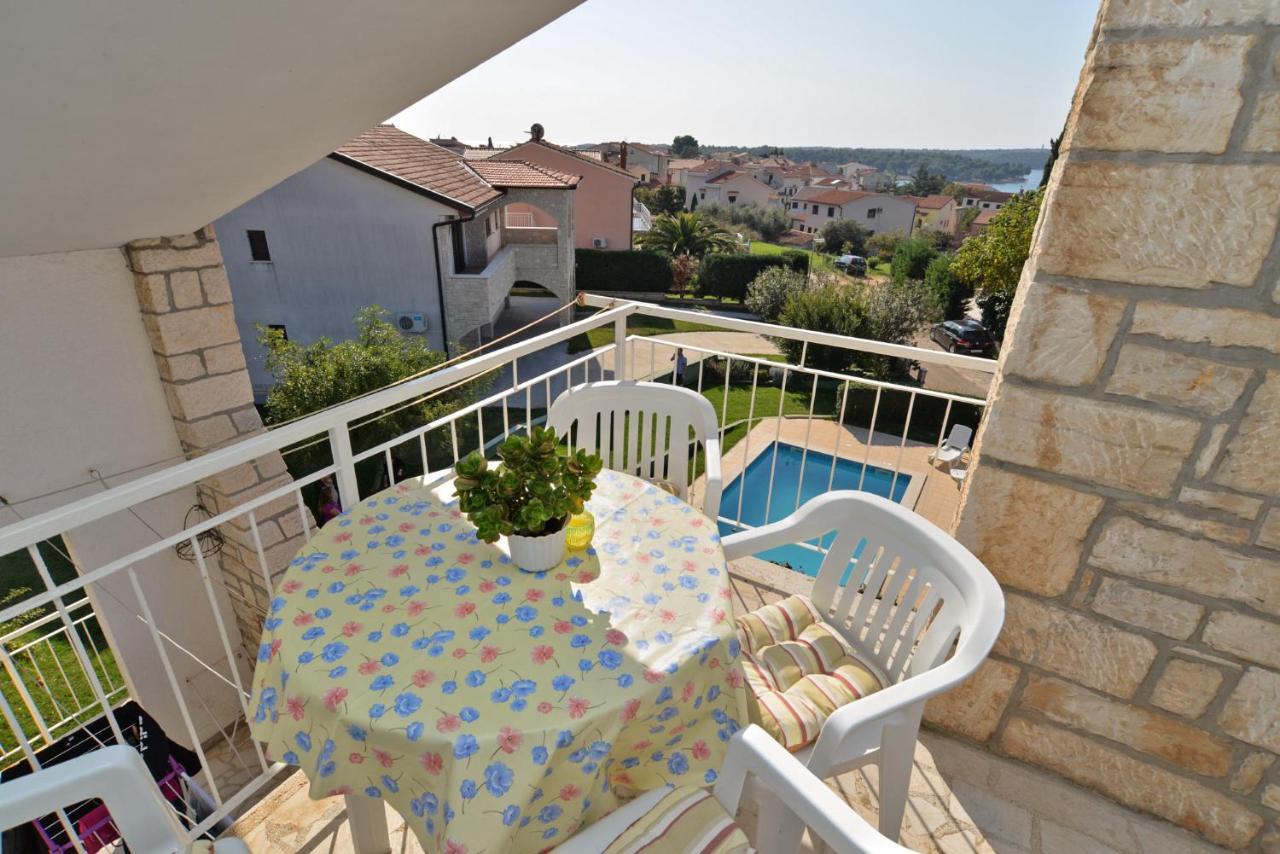 מדולין Apartments Biskupije 810 מראה חיצוני תמונה